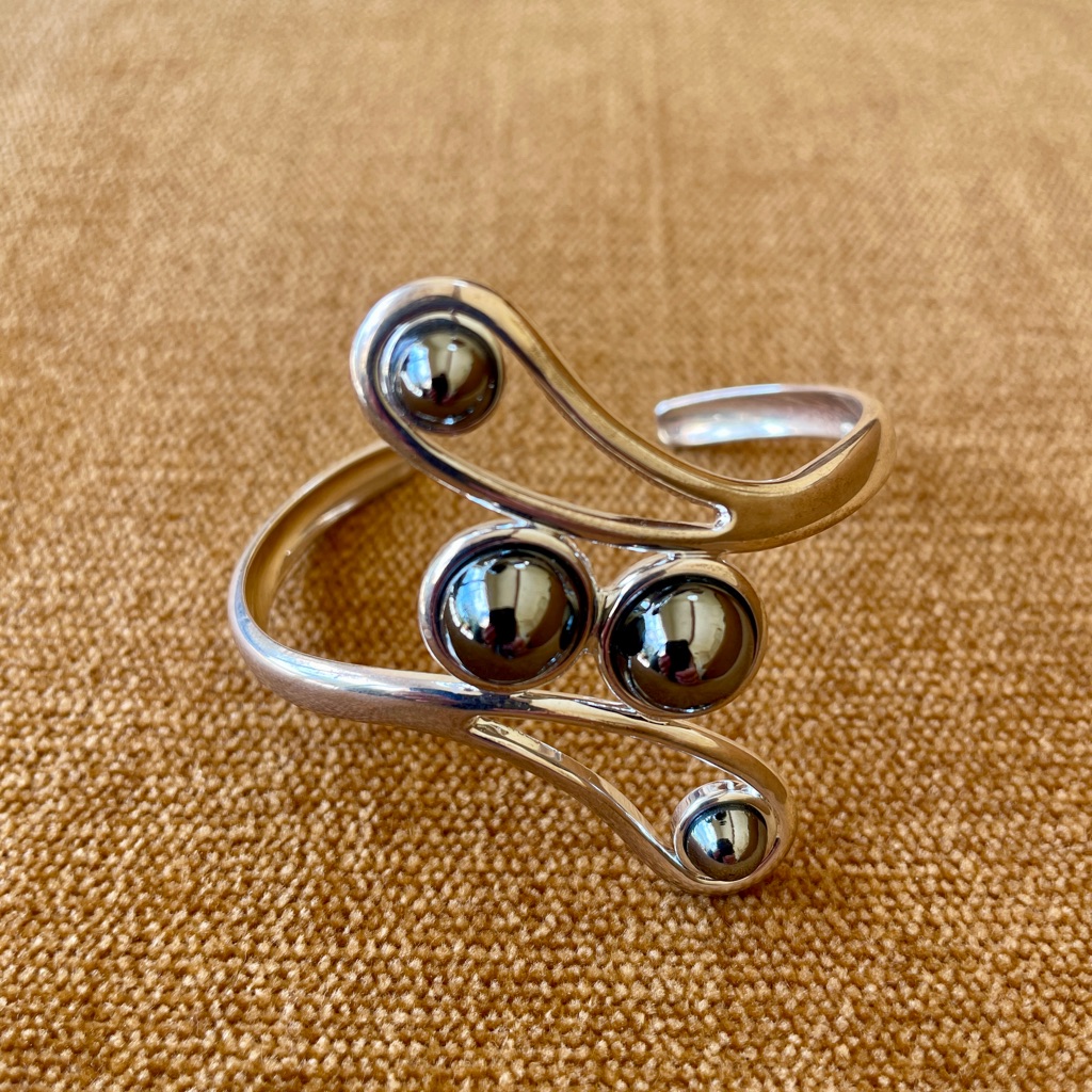 Turkish Hematite Stone Elegant Silver Swirl Bracelet